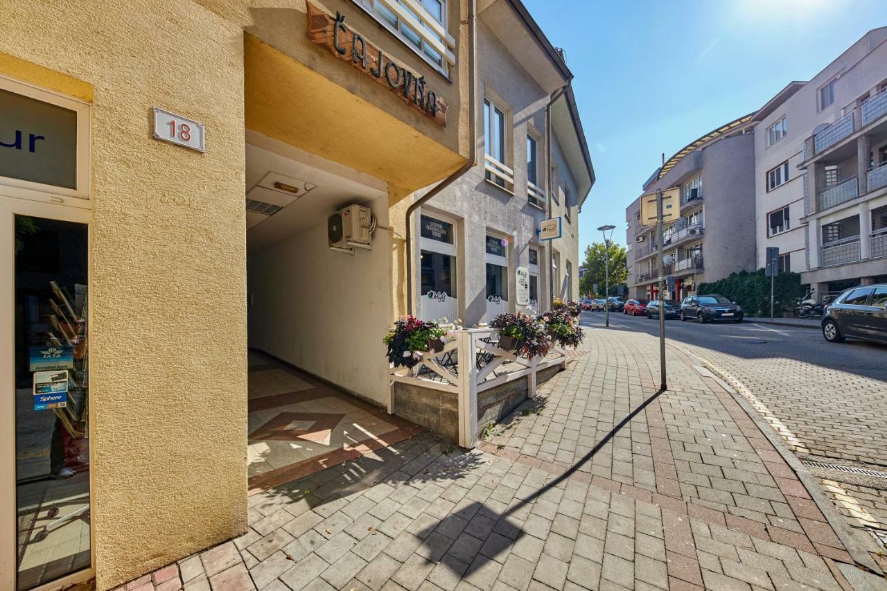 Pineapple Apartment Pressburg Exterior foto